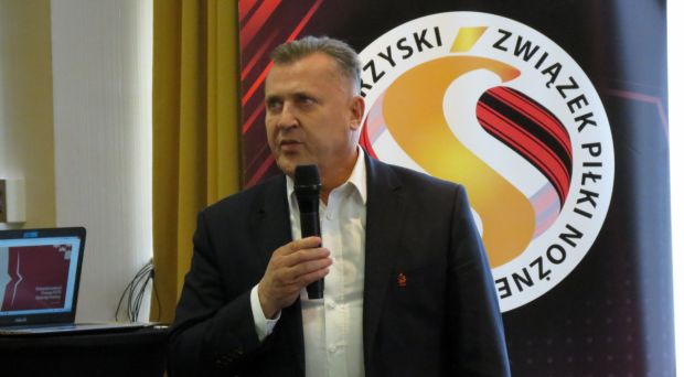 Prezes Kulesza z wizytą w Świętokrzyskim ZPN