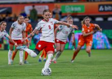 Kamczyk przechodzi do historii, a Polska kończy fazę grupową porażką z Holandią