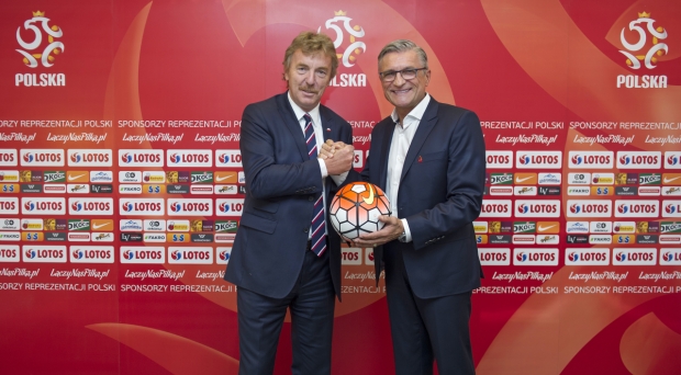 Adam Nawałka extends deal as Poland head coach until 2018 World Cup