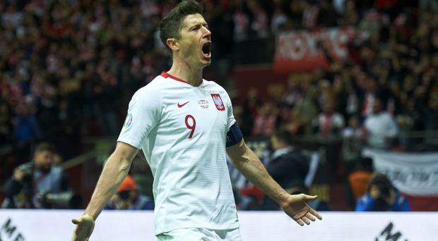 Lewandowski i Glik dają wygraną. Łotwa pokonana