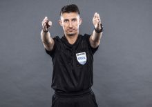 Paweł Gil sędzią VAR w meczu 1/8 finału Ligi Mistrzów