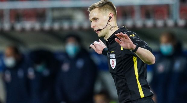 Damian Sylwestrzak sędzią meczu o Superpuchar Polski